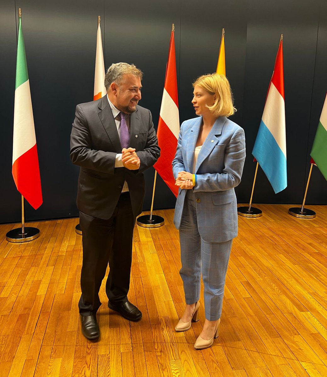 louistelemachou's tweet photo. After 5 yrs as 🇨🇾 Amb in 🇺🇦 was a great pleasure to meet again in my new capacity as #CYGenSecEU with 🇺🇦Dep PM @StefanishynaO who was the main guest of the Informal #GAC of the #EU2022CZ in Prague & express our full support for 🇺🇦 and congratulate her for the 🇪🇺candidate status. https://t.co/ztgAIFHHzR