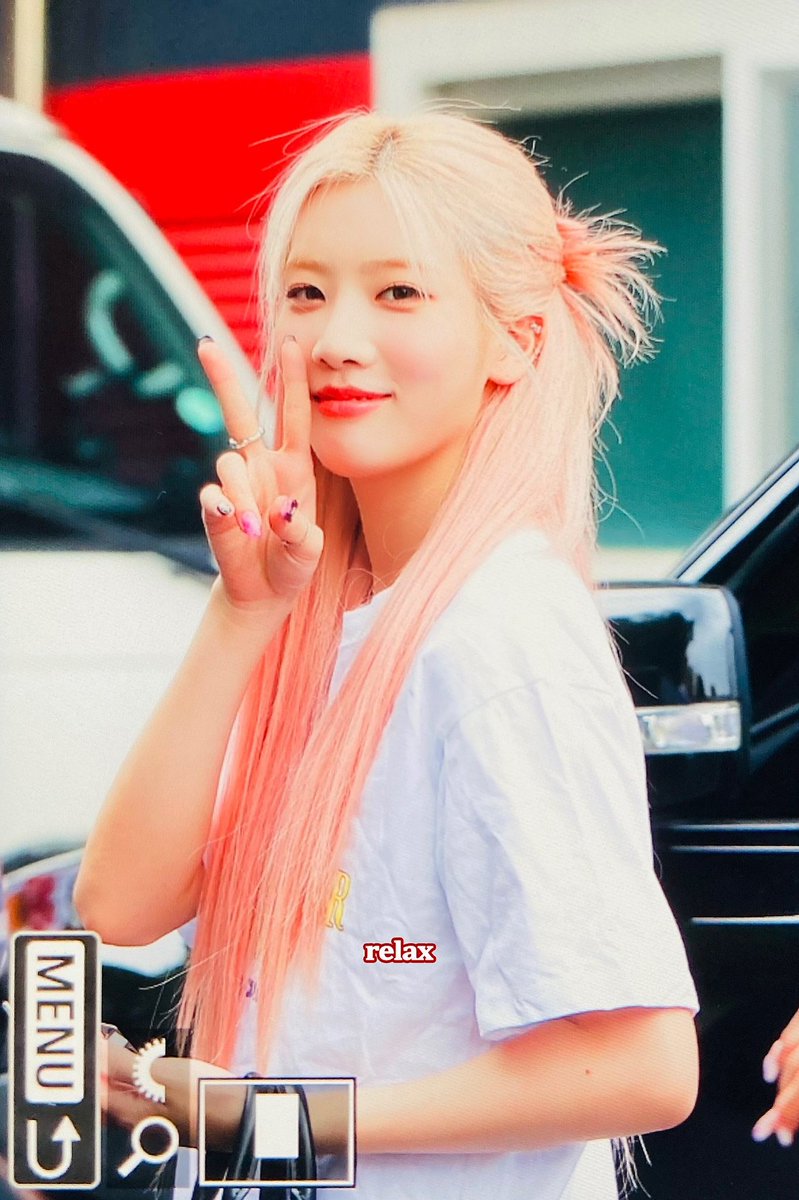 relax_0210's tweet photo. #이달의소녀 #김립 #LOONA #KIMLIP https://t.co/OYUjcgdK6J