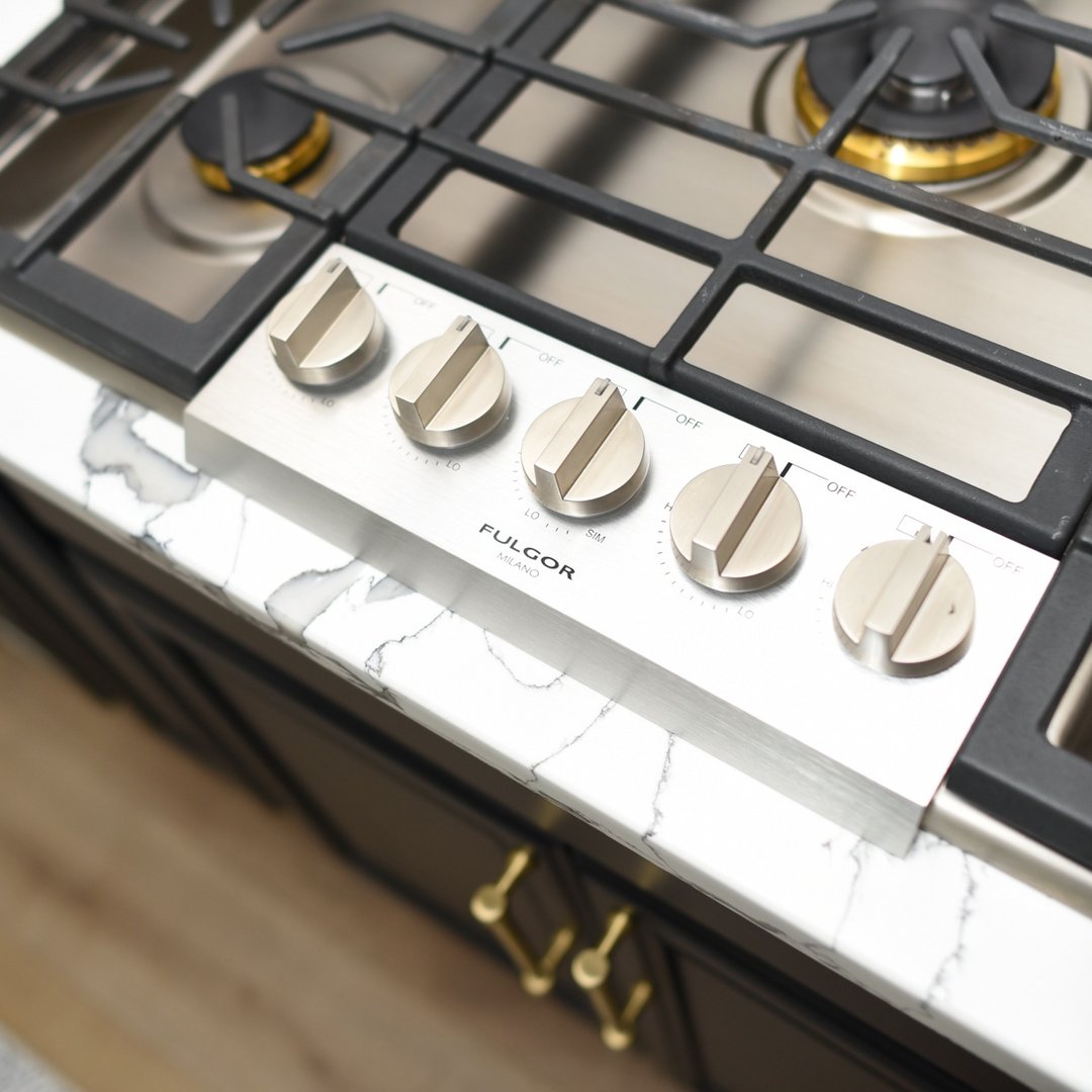 "I wanted quality appliances that would stand the test of time but also have a contemporary look and feel. I love the brass detail on my Sofia Pro cooktop and the telescopic rack in the oven." - <a href="/Asiliglam/">Natasha</a>

Learn more about this exciting kitchen reno: bit.ly/3A3TXD9