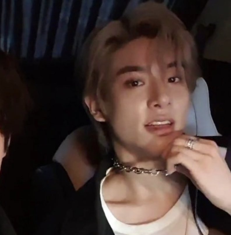 sjydaiIy's tweet image. he’s too fine #enhypen_jake