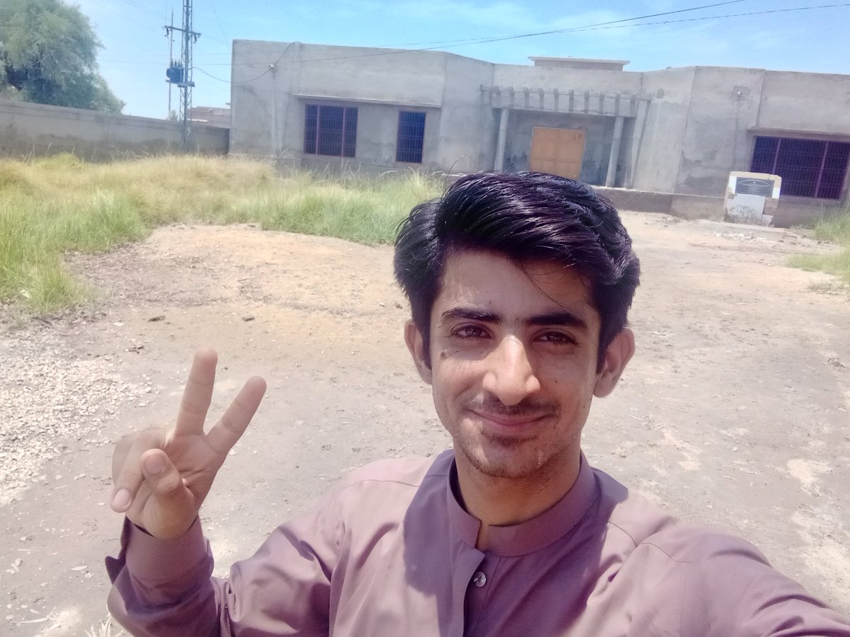 AbdulHaqAadesh's tweet photo. We demand fully construction of Wafa Nathan Shahi Library.

#ConstructKnShahPublicLibrary
@sardarshah1 https://t.co/HJsaSdDkkz