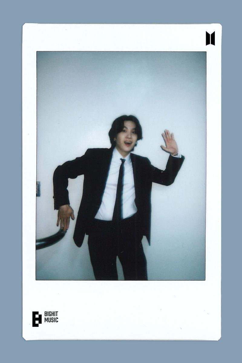 you will get well soon
No matter what, I'll always wait for you
Eat well and rest well
#GETWELLSOONYOONGI