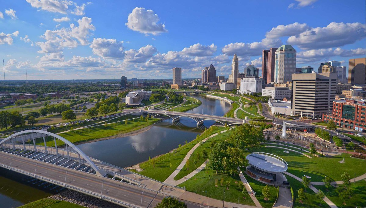 What NHL twitter thinks Columbus looks like vs what downtown Columbus actually looks like. The disrespect is ridiculous. #CBJ