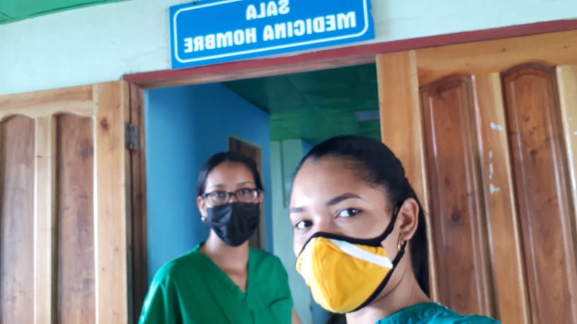 filial_moa's tweet photo. En Moa los #JovenesPorLaVida desarrollando las Brigadas universitarias de trabajo social (BUTS) en el hospital y en las comunidades. 
#CubaPorLaSalud
#CubaPorLaPaz 

@UCMHolguin @gamezleyva_cu @Carrasco1299 @FeuCuba @Feucm_holguin @YailinRamos6 @Beatriz19011972 @MayariFeu https://t.co/5iJNxx0ANz