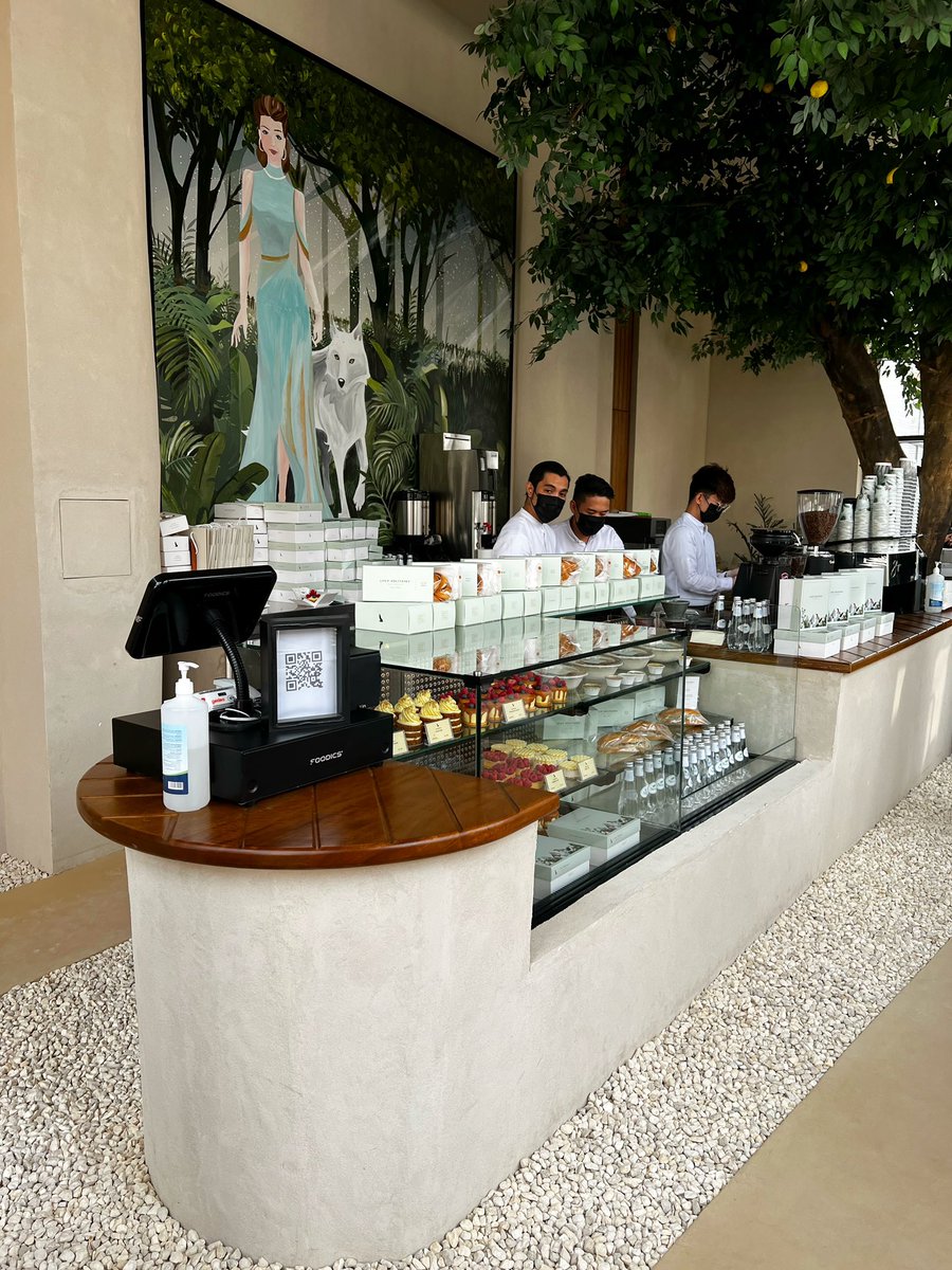 RMR3399's tweet photo. Loup Solitaire Cafe
جديد في شرفات الندى
المكان جميل ورايق 🌤
الفلات وايت لذيذ ☕️👌🏻
الحلويات متنوعة ولذيذة 😻👌🏻 https://t.co/mSRKTrhWu8