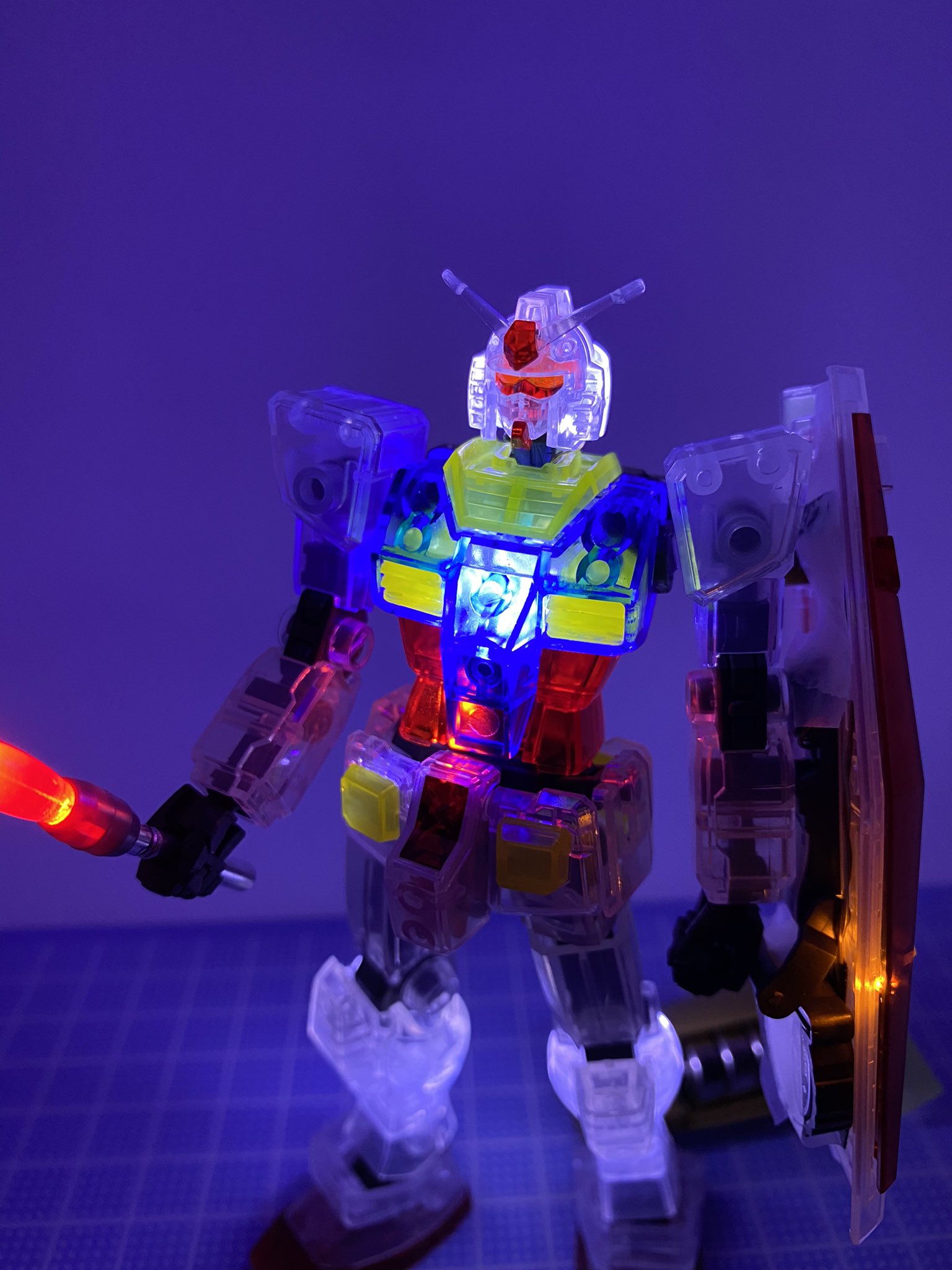 Robodacchi5676 ʖ コラ ガンプラを電飾してみた 失敗作だし色々消費 道具破壊したけど 経験値上がったのでショックは多少やわらぐ T Co 340tvqdcvs Twitter