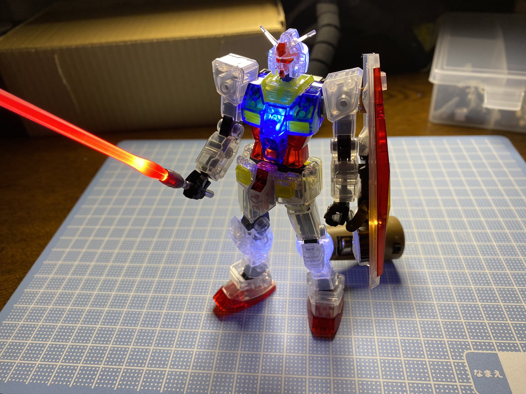 Robodacchi5676 ʖ コラ ガンプラを電飾してみた 失敗作だし色々消費 道具破壊したけど 経験値上がったのでショックは多少やわらぐ T Co 340tvqdcvs Twitter