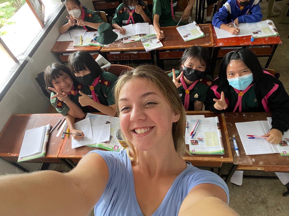 GlobalPlay's tweet photo. A #DayInTheLife of a William &amp; Mary Freeman Intern Fellow at Mae La Noi Daroonsik in photos: https://t.co/oZJwUwn8kL