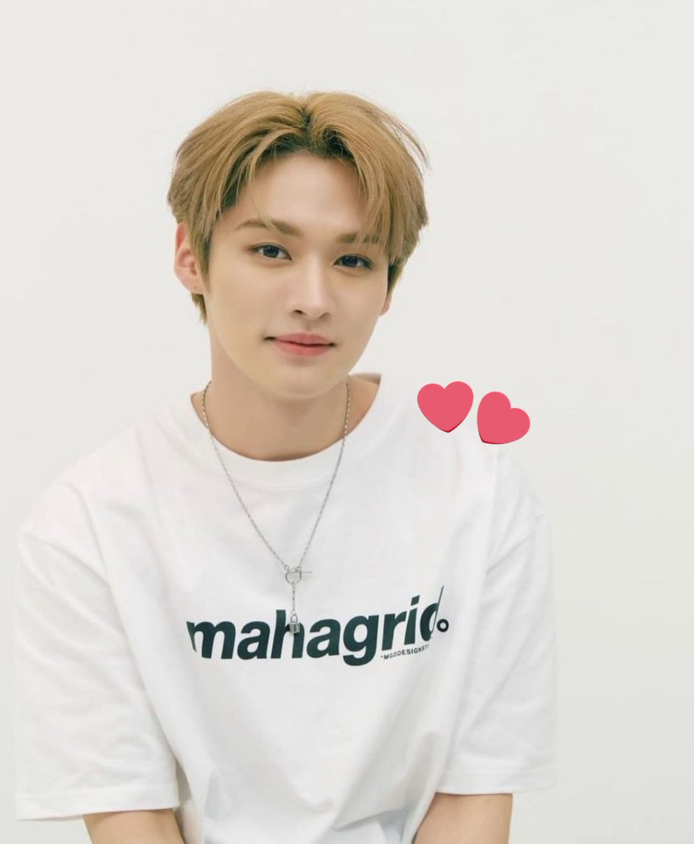 rs_2416's tweet photo. リノ入社5年おめでとう😍❤️🔥
ずっと推し続ける💪🏻 ̖́- #5thYearWithLeeKnow https://t.co/xyXfoelWt4
