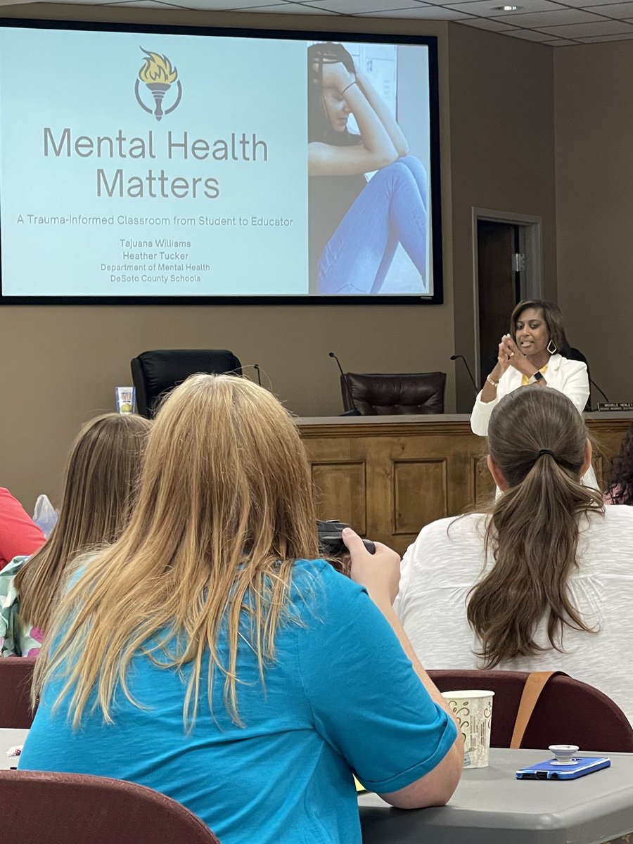 DCSMentalHealth's tweet photo. Yesterday 65+ #TeamDCS teachers &amp; staff participated in professional development focused on Mental Health and its effect on students and staff in the school setting. What an amazing group of educators! #TeamsDCS #RaiseTheBar #MentalHealthMatters https://t.co/W8BjnXbfq5