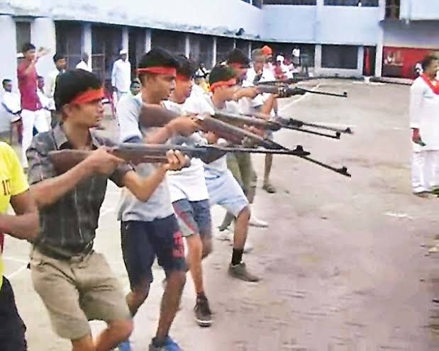 AmanGoyal1989's tweet photo. Who is supplying guns to RSS? Isn't this a sign of terror organization?
#BanRSS https://t.co/x5Q9taaW08