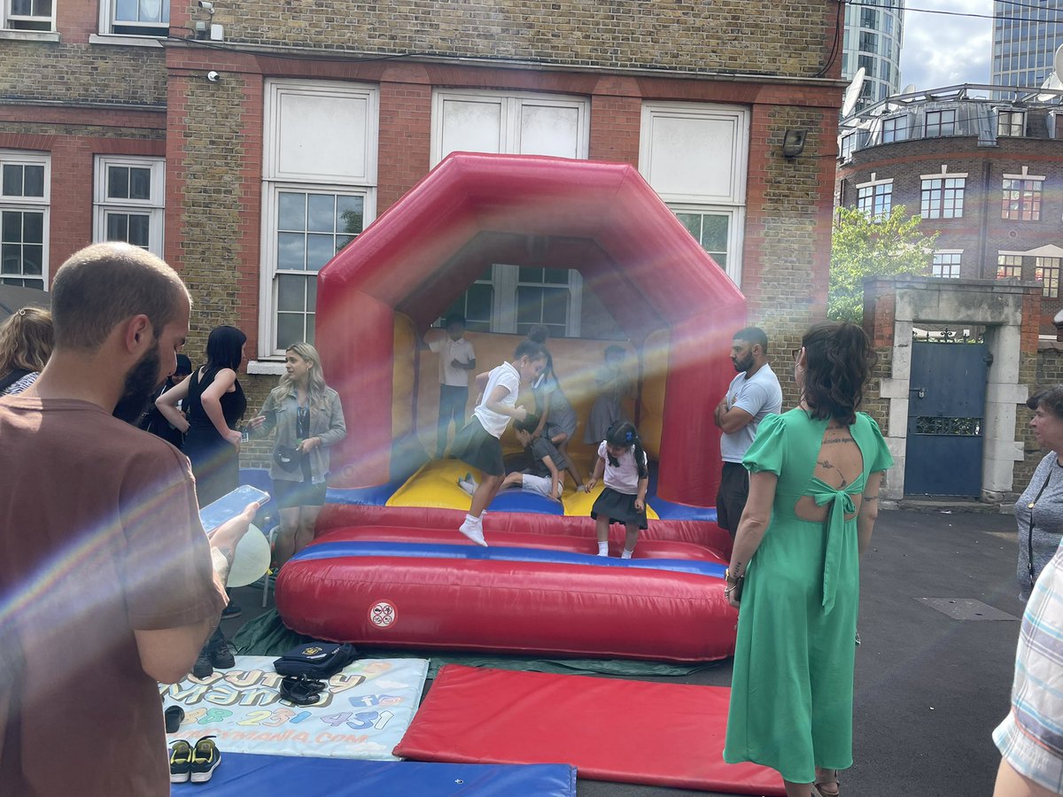 WyvilPrimary's tweet photo. Our Summer fair is well and truly back in business.. #games #music #bouncycastle #prizes βοΈππ«πͺπ€‘π€ΉββοΈπ€ΉββοΈ #wyvilfamily #wyvilvalues https://t.co/1gAg9Dl8Vy