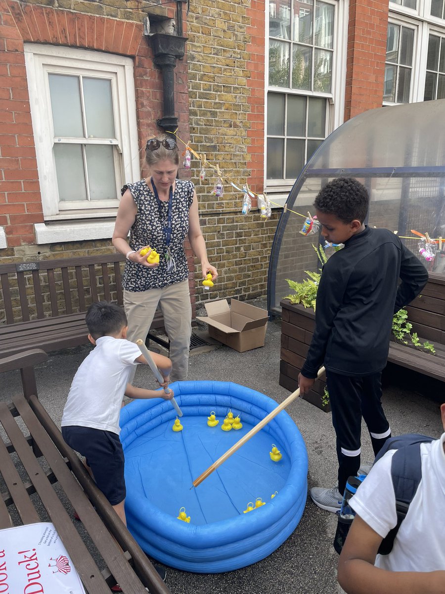 WyvilPrimary's tweet photo. Our Summer fair is well and truly back in business.. #games #music #bouncycastle #prizes βοΈππ«πͺπ€‘π€ΉββοΈπ€ΉββοΈ #wyvilfamily #wyvilvalues https://t.co/1gAg9Dl8Vy