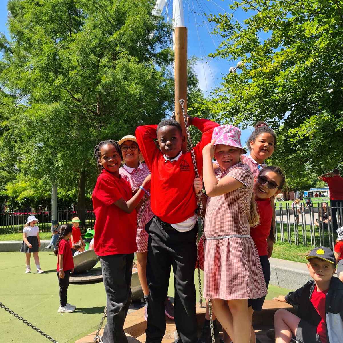 Another fantastic in London. Our Parklea children enjoyed watching Frozen at <a href="/TheatreRoyalDL/">Theatre Royal Drury Lane</a>, using the underground and taking a photo near the London Eye. 

Thank you to all our staff and thank you to all our parents for your continuous support.