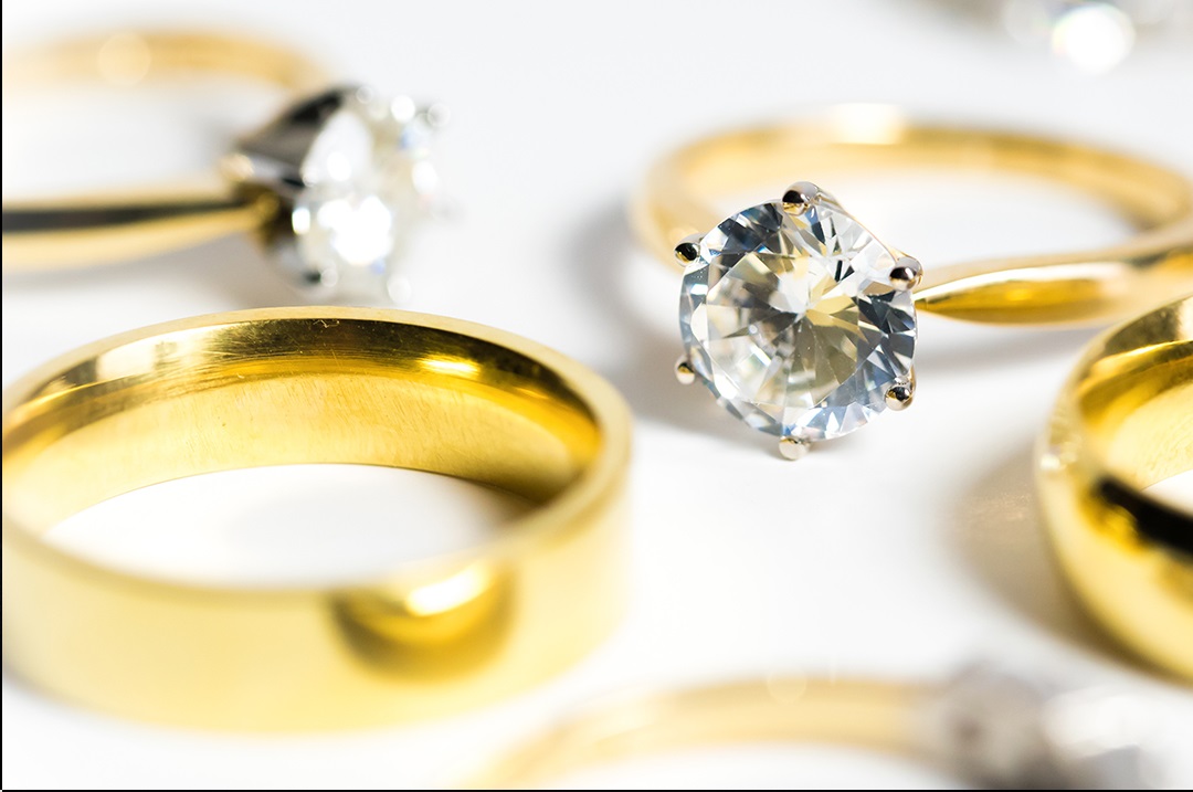 WelshGoldCom's tweet photo. We create exceptional engagement and wedding rings from 100% pure Welsh gold π Enjoy 10% off your Welsh gold wedding ring if you purchase your Welsh gold engagement ring from us.
#purewelshgold #maidenmark #welshgoldcontent #welshgoldrings #welshgoldweddingrings #handmaderings https://t.co/8N0iyaH9vv