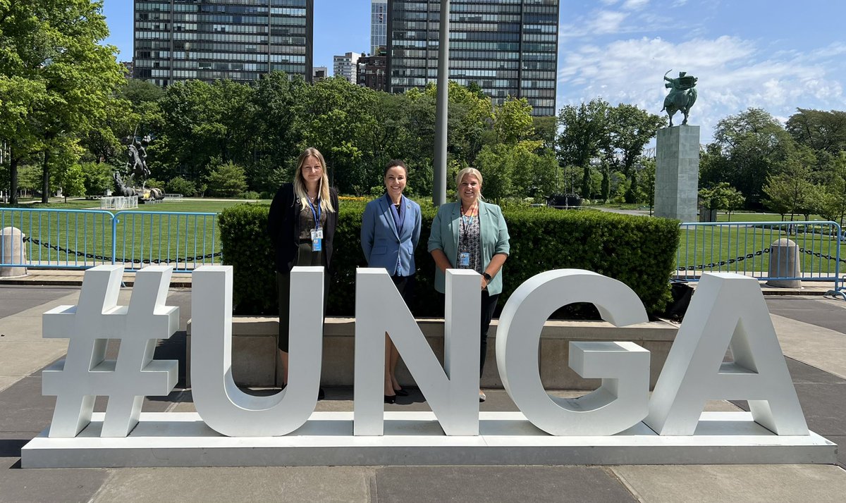 NadjaEmmanuel's tweet photo. Such an inspiration to be around impactful women leaders like @kaminajsmith at the #HLPF2022 who are shaping our future and bring us closer to gender equality 💚💛🖤 #SDG5, @GermanyNY, #UN , #Jamaica, #2030Agenda https://t.co/l2UsOIdJFe