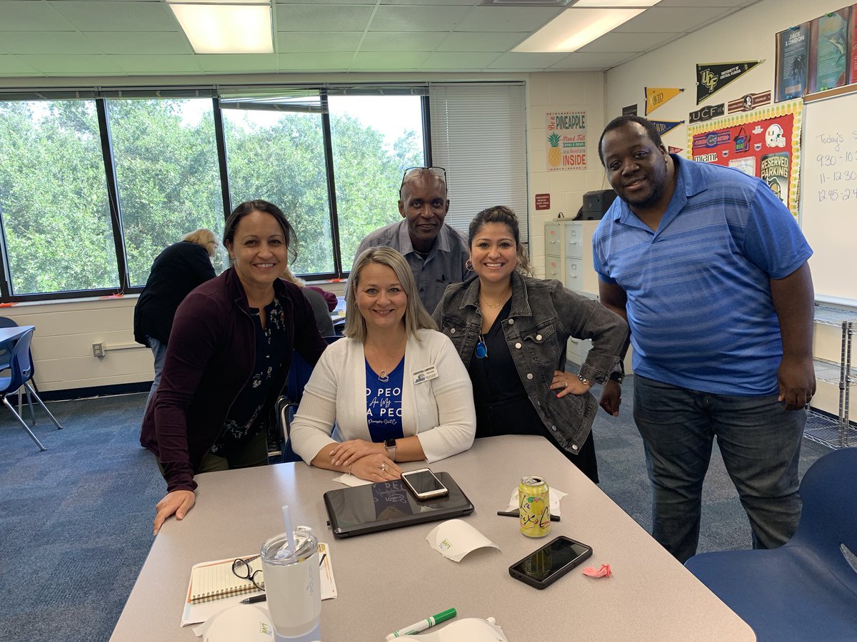 proud2teach's tweet photo. “When compassion becomes part of a school’s culture, the larger community benefits as those behaviors ultimately extend beyond the school walls” - R. DuFour ♥️ 3-day Virtual PLCATWORK training 🎯@SolutionTree @SDLCPD_dept #AtPLC #EastLeeCountyHS https://t.co/33TvfyGQPb