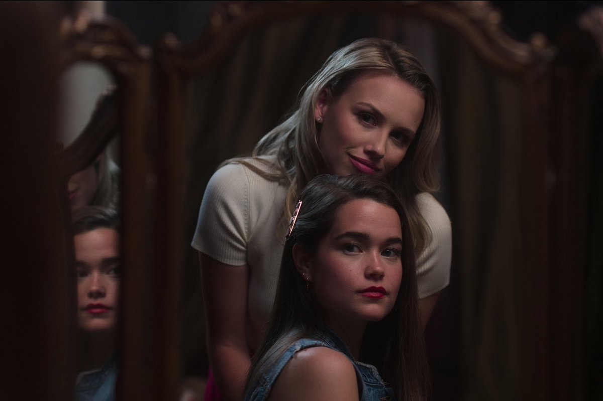 NetflixLifee's tweet image. Today would be a great day for Netflix to renew #FirstKill ‼️

#RenewFirstKill #FirstKillNetflix