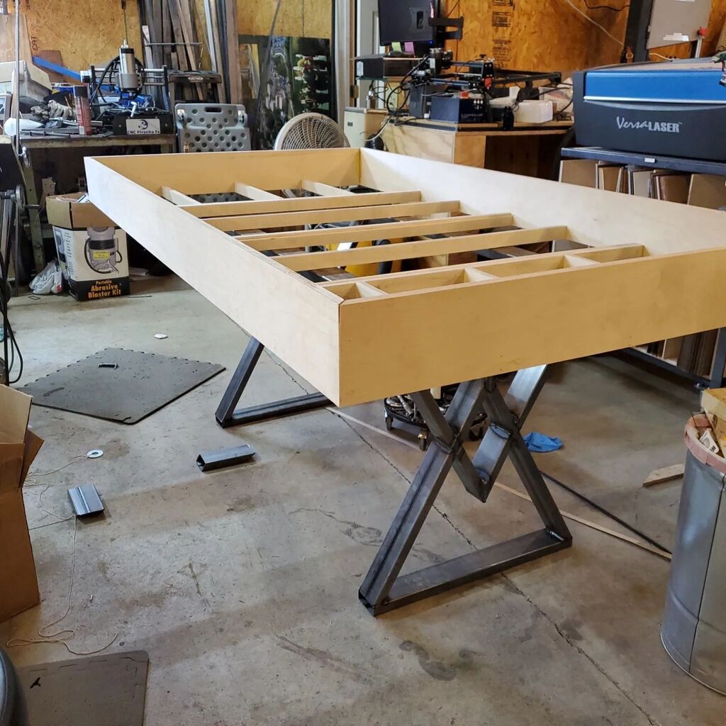 ImakeTV's tweet photo. Progress update on the #boardgametable .
Frame and walls are 15-ply #balticbirch stained titan oak
 instead of milled hardwood and you will see why soon.
There are 1.25" magnets in the rails to hold components and cupholders.

Time to go choose the play … https://t.co/XMEZdGXG1i https://t.co/5YYLndNBi4