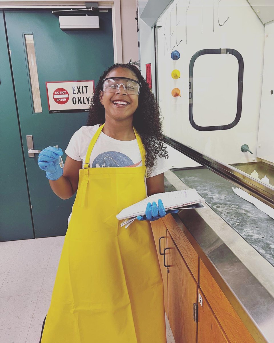 Zoe had the opportunity to be an honorary chemistry student and doctoral student at SDSU. We need more women, especially Black women in STEM…. Future scientists, doctors, engineers, etc. Planting the seed early, because our babies deserve to know they belong in these spaces.