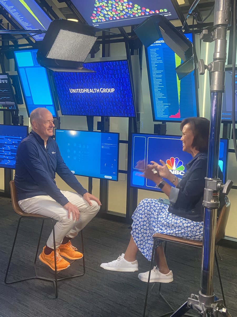 erich424's tweet photo. Big day for @UnitedHealthGrp with CEO Andrew Witty speaking with @CNBC @berthacoombs after reporting Q2 earnings. https://t.co/Xf4icmnyRZ