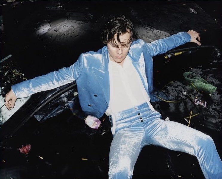 chrryIouie's tweet photo. Harry Styles debut album. https://t.co/L20GgS3XPB