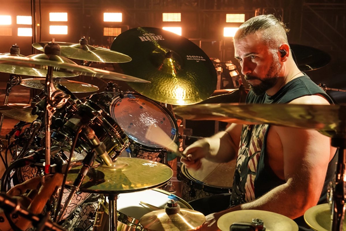  birthday to and drummer John Dolmayan! 
