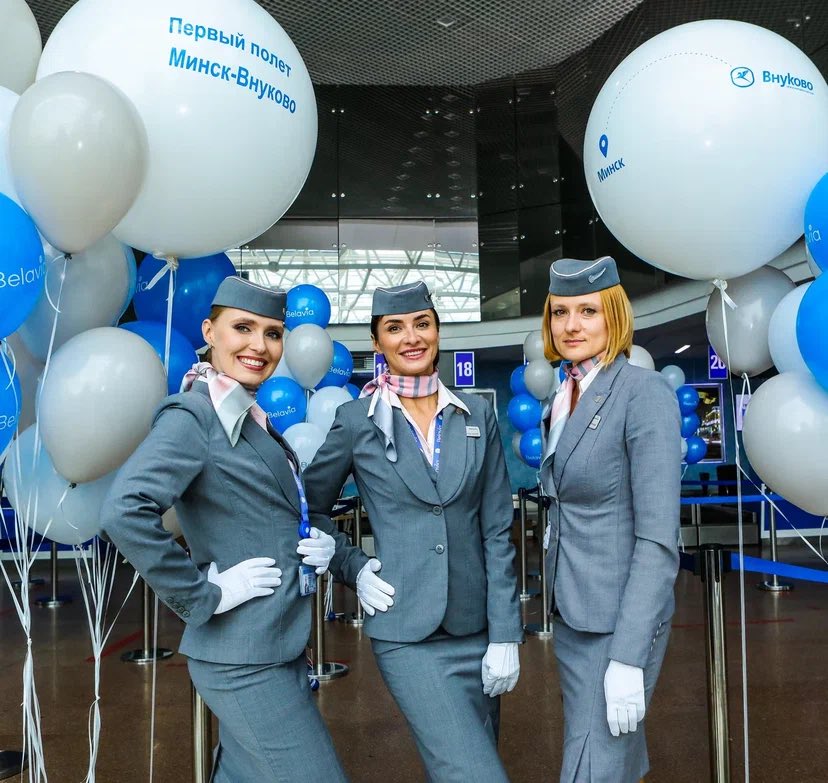 Belavia_by's tweet photo. Теперь Belavia летает и во Внуково🔥

Смотрите, как прошел первый рейс из Минска в Международный аэропорт Внуково (Москва). На регистрации пассажиров ждали памятные подарки, тематическая фотозона, десерты и шары. https://t.co/hNuKjGiXS2