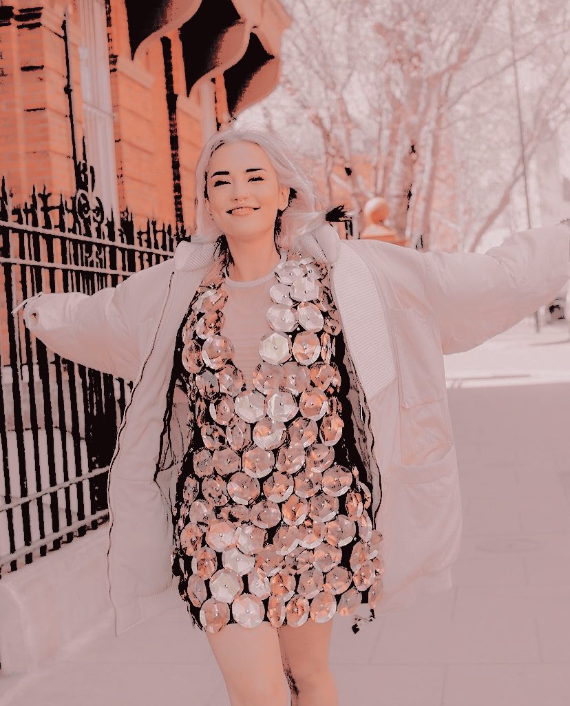 ╱       felicia  hardy  is  my  absolute  favorite  in  the  whole  wide  world.