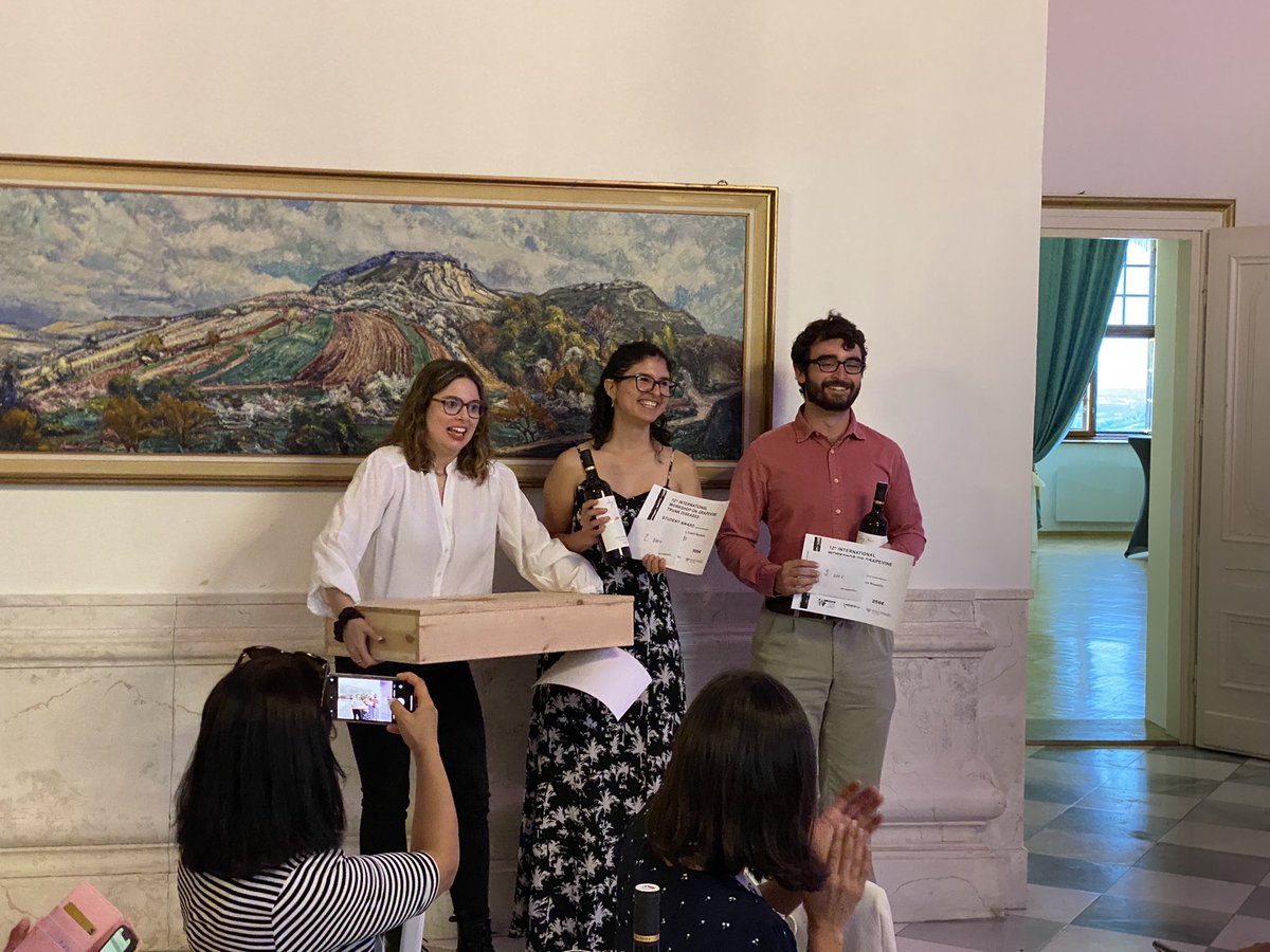 Redblotchvirus's tweet photo. IWGTD Day 4: 1) novel biocontrol methods against GTD by @mibustam &amp; @AkifEskalen; 2) best students oral and poster presenters; 3) gala dinner at the historic Mikulov Castle where the Renaissance wine barrel dating from 1643 &amp; one of the largest 26,800 gal in Europe is on display. https://t.co/QTwZir9ev3