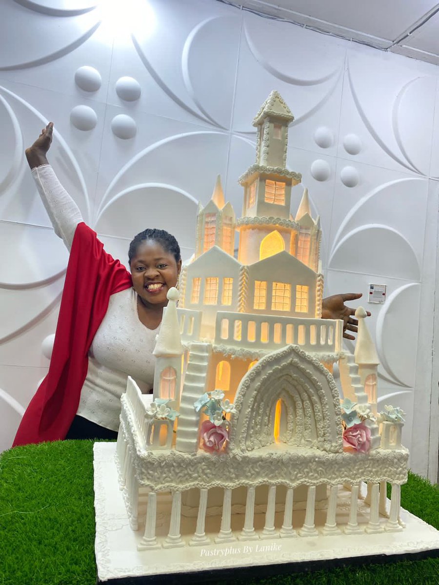pastryplus's tweet photo. I'm a baker, Cake and pastries instructor 🤩
Creative director PASTRYPLUSBYLANIKE and I  strongly believe that there's dignity,  in labour and I'll not labour in vain🙏
#LabourChallenge #Probaker #DignityInLabour #cakeandpastriesinibadan https://t.co/HBo9WlwUd4