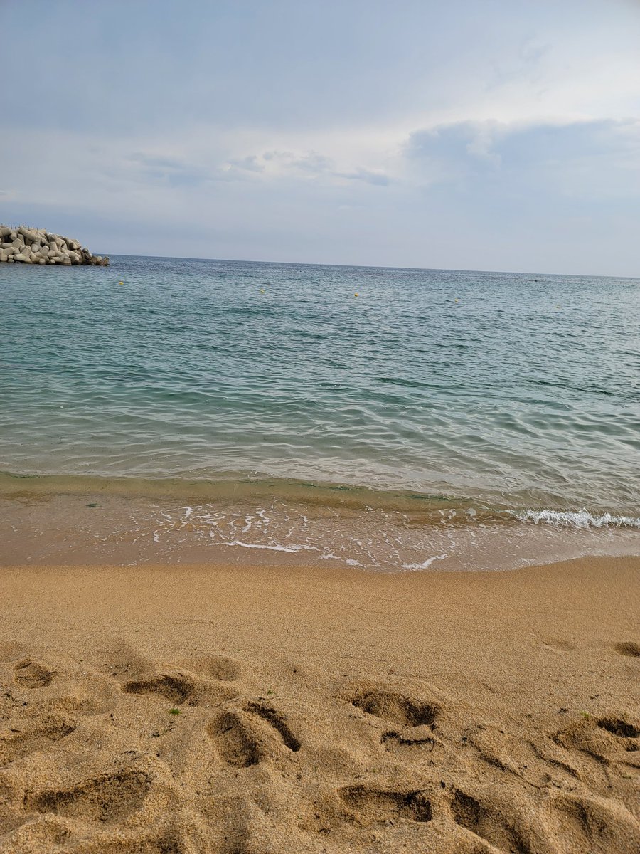 가평에서 속초로 왔네요. 시원한 바다바람이 좋네요.
함께 차하잔할 폄분 있을까요.네토커플도 좋아요~~^^
라인 hye8960