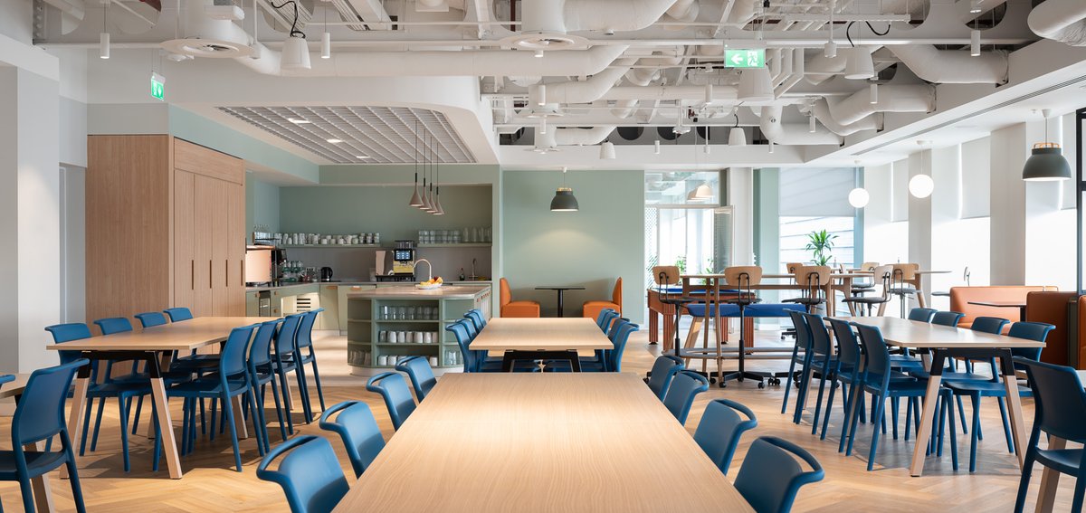 ST_Dublin's tweet photo. We are #STOBGproud Blueface a Comcast Business Company have settled into their fantastic new Dublin city centre location. Well done to our team &amp; partners! #ClientFirst | @MOLA_Arch  | @AxisEng  | @APNASurveyors  | @SavillsIreland  | @BluefaceLtd  | @StructureTone https://t.co/YvUDQiAueK