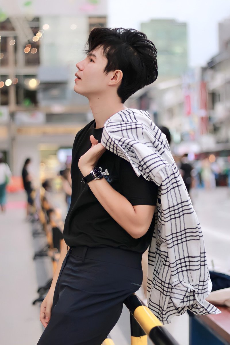 SaharatPhotia's tweet photo. IG:Not_Photia🖤🌻 https://t.co/ASWMwLmtDK
