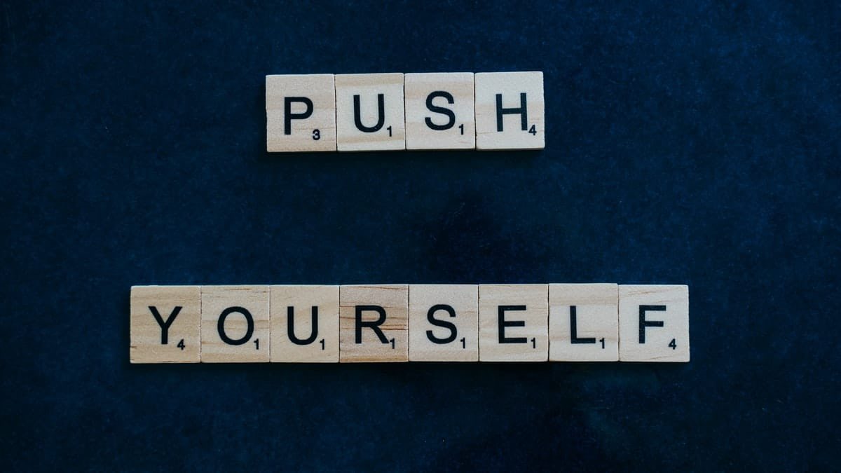 🟣 تذكر هذي الأمور وقت ما تمر في أسوأ أيام حياتك 😔 

هل خسرت وظيفتك؟ 
او توفي شخص قريب منك؟ 
تمر بعاصفة من المشكلات في حياتك؟ 

🚨 هذي 5 اشياء تذكرها عشان تكون قوي نفسيا 👇🏻👇🏻