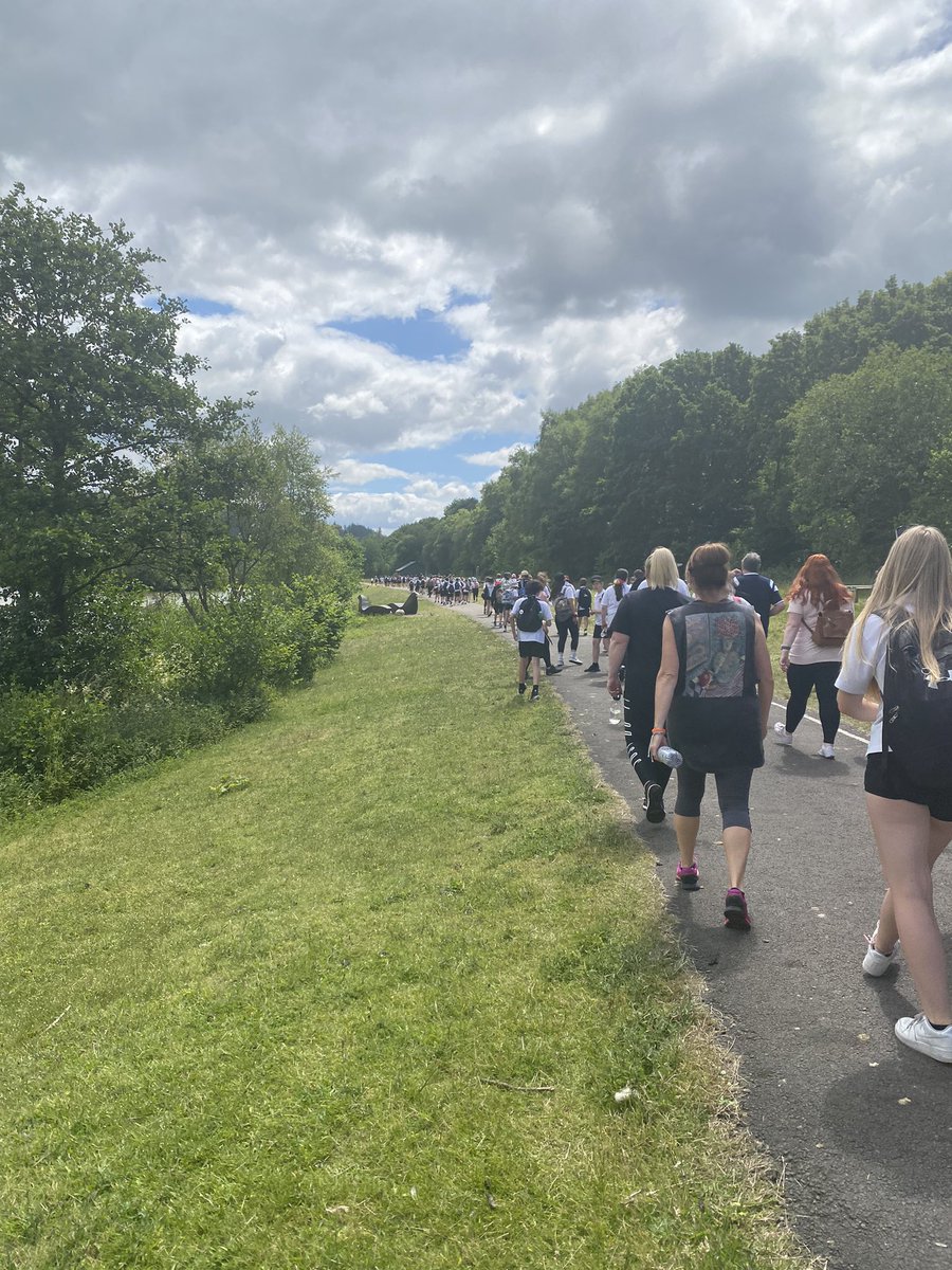 MissRTurner2's tweet photo. A lush day doing the annual Cwm Darren Park Walk with school! 🍦👣 @HCSHumanities @HeoldduCS https://t.co/V66wm0vscd