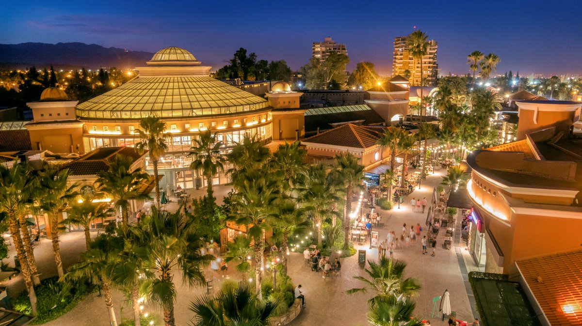 Al aire en <a href="/RED101fm/">RED 101.5 FM</a> el Gerente de Palmares <a href="/Palmares_Mall/">Palmares Mall</a> , Diego Lago, nos cuenta las últimas novedades del centro comercial de Godoy Cruz.