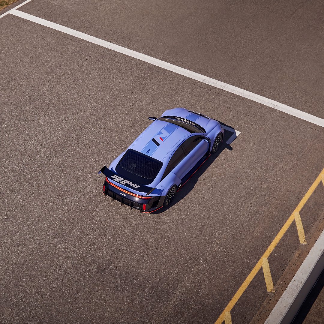 Hyundai_UK's tweet photo. N's vision for a new era of driving dynamics.

Equipped with AWD, RN22e provides optimized torque distribution according to different drive modes that allows drivers to choose the torque power on the front and rear wheels.

#HyundaiN #Neverjustdrive #Nday #RN22e #EGMP #RollingLab https://t.co/YvXNFKvgpd