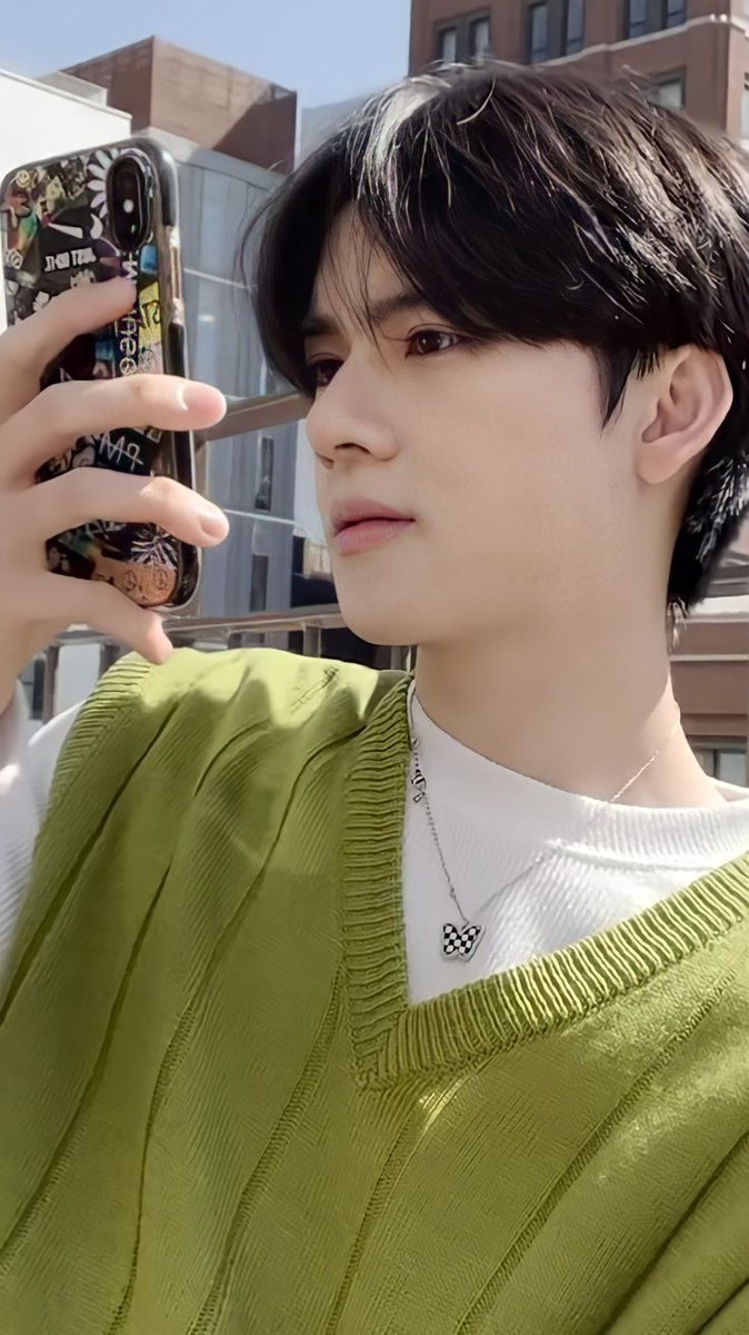 donihyeon's tweet photo. @hi Ubiest yang amat teramat aku sayangi, boleh minta FI-nya? Oh iya, ini prevnya Jakkesim yang keren itu loh. https://t.co/2hHqeoC1JY