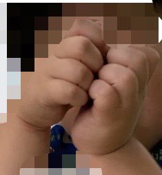 子供の遊び場での事
一瞬だけ撮れてた
この手でお寿司握ってくれるの
かわいい 