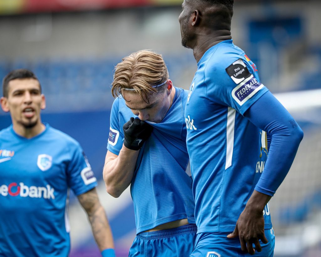 TeamGVHL's tweet photo. 5️⃣ memories to remember with @kissatheman 🔵⚪️

➡️ https://t.co/iZkgDwccNU 

#krcgenk #genkiesvoorhetleven https://t.co/FCumNNQVl7