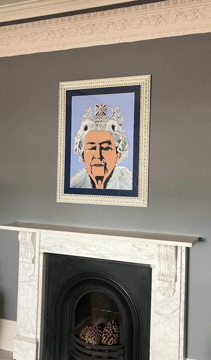 #HerMajesty is off to a new home - fabulous, statement portrait by #sparrowhawkart adds a quirky talking point to a #classicalhome #artgallerybse