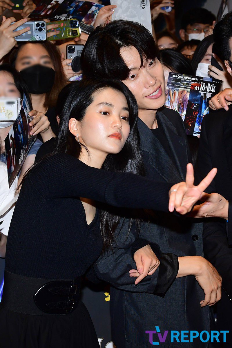 taeritubbies's tweet photo. TAERI JUNYEOL BESTIES 🫶🏼 https://t.co/gXg9Id52jG
