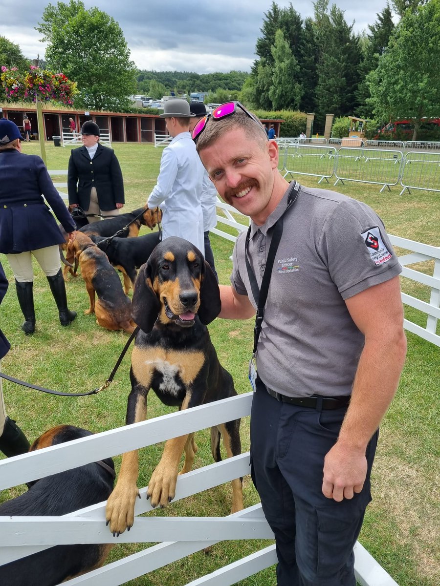 Final day <a href="/greatyorkshow/">Great Yorkshire Show</a> and we have new vehicles on display. We're right next to Gold Gate and the hounds, which have mostly been heard and not seen - until today when <a href="/PSOGRASSINGTON/">PSO Robbie Kirkbride</a> went to check them out. We're waiting to meet you. #RoadSafety #WaterSafety #RuralSafety
