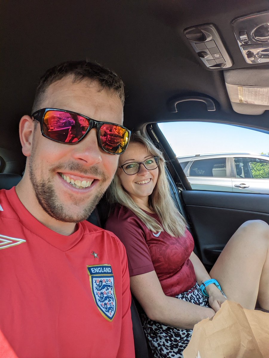 ibcoaching4's tweet photo. Southampton bound for the #Lionesses tonight. #WEUROS2022 https://t.co/yRddnaGHAu