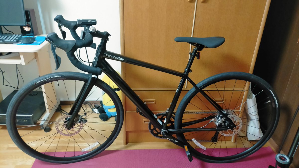 GAD83417357's tweet photo. Cannondale Synapse2悲願の納車！
バイトしたり、お金貯めたり沢山苦労した。
これで今日からローディだ！！
#キャノンデール 　#悲願
#cannondale #ロードバイク納車 
#ロードバイク #サイクリング 
#Synapse #Synapse2 https://t.co/K6QxXqktVQ