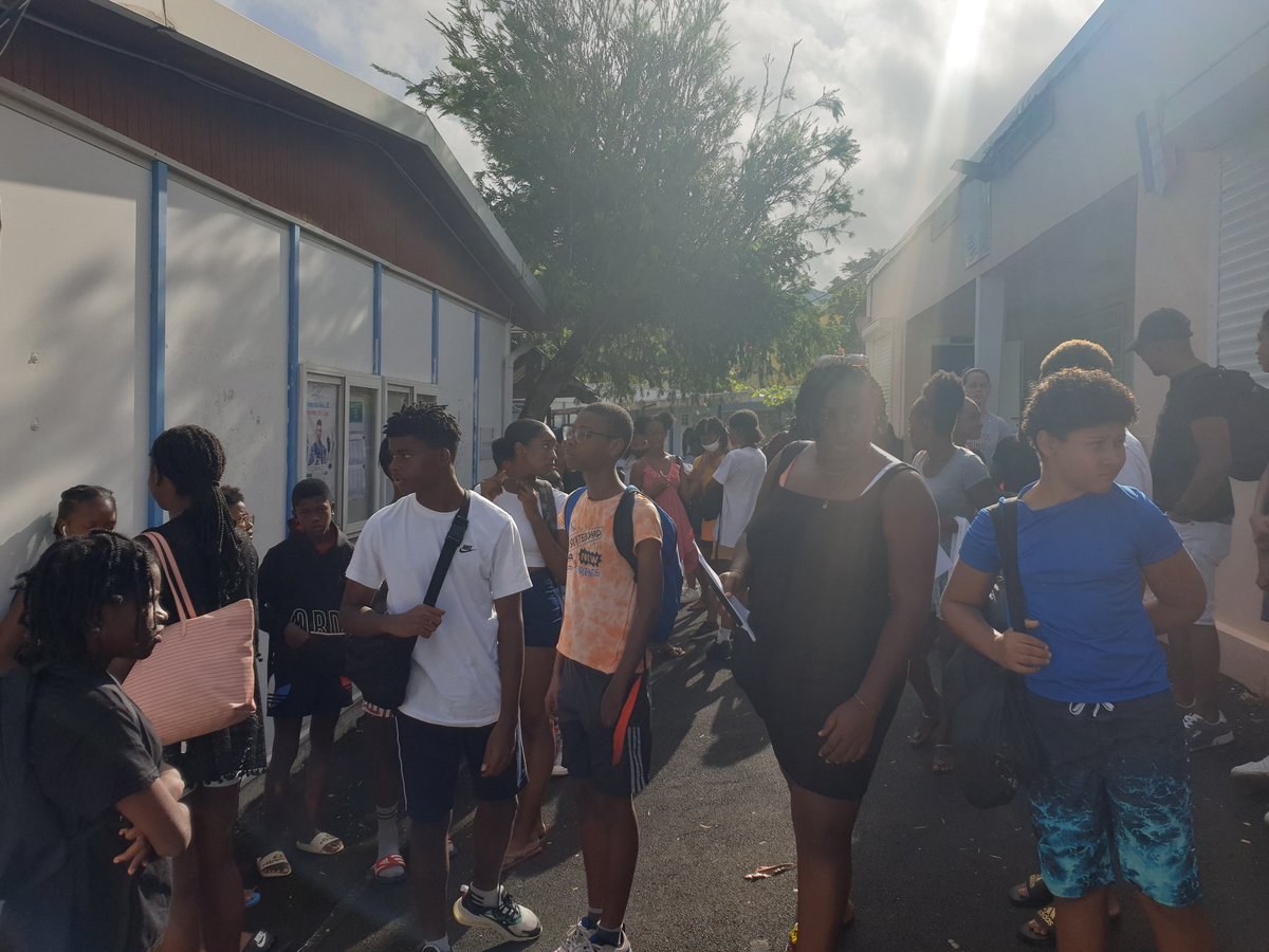 Dernier jour des vacances apprenantes ! Départ pour une journée à Karukéra Land à Sainte-Anne