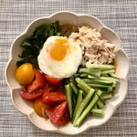 ダイエット中でも罪悪感なく食べられそう!白滝を冷やし中華風にアレンジした料理のレシピ!