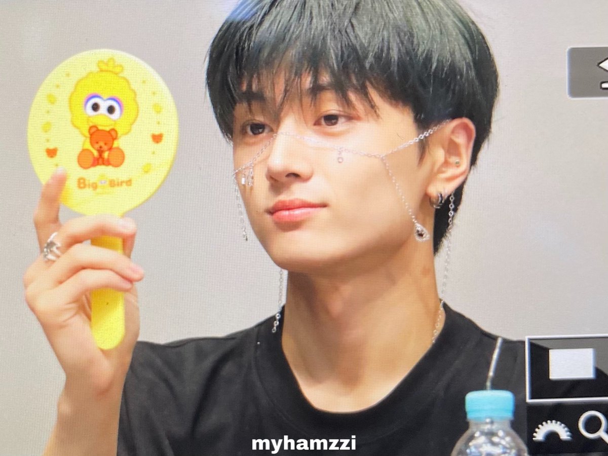 TO THE ENGENE WHO GAVE HIM A FACE CHAIN HOPE YOU GET INTO MORE FANSIGNS