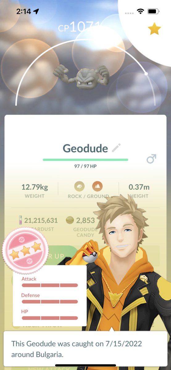 milieva13's tweet photo. This guy likes me! #hundo family complete! #PokemonGO #catchthemall #wildcatch https://t.co/Ji8ih30RG9